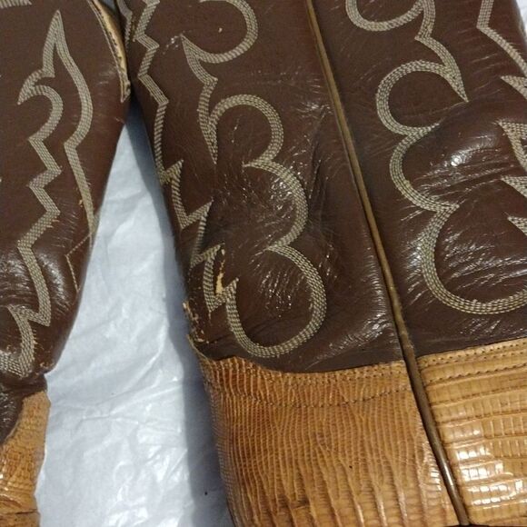 Vintage Tony Lama lizard skin boots - Picture 10 of 10